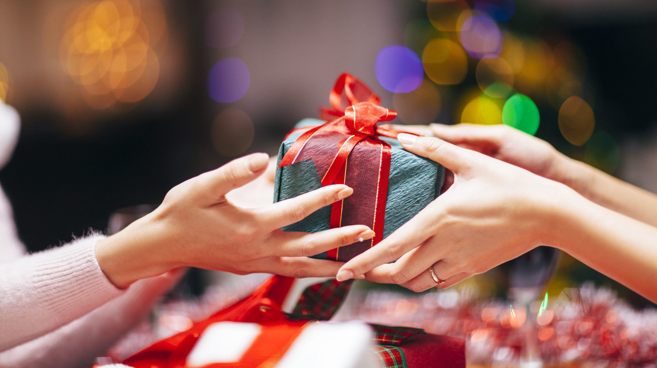 Top 5 Mind-blowing Valentine’s Day Gifts for your Special partner