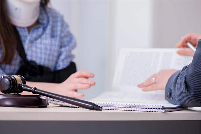 How Do You Become a Personal Injury Lawyer in Chicago, Illinois? 