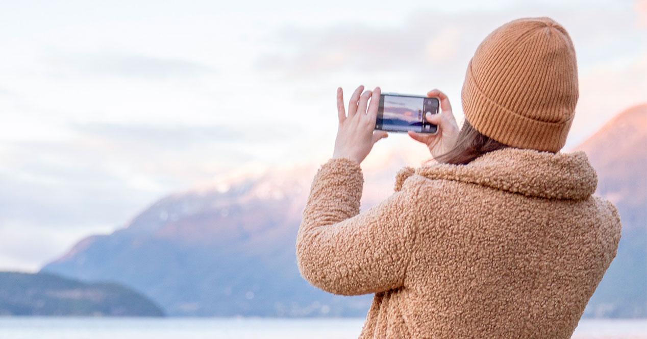 Mistakes We Make While Taking Selfies