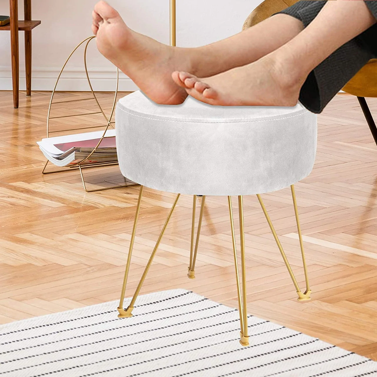 How to choose the best wooden footstool for you and your home