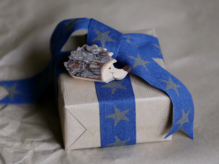 Top 5 Remarkable Gifts for a workaholic partner